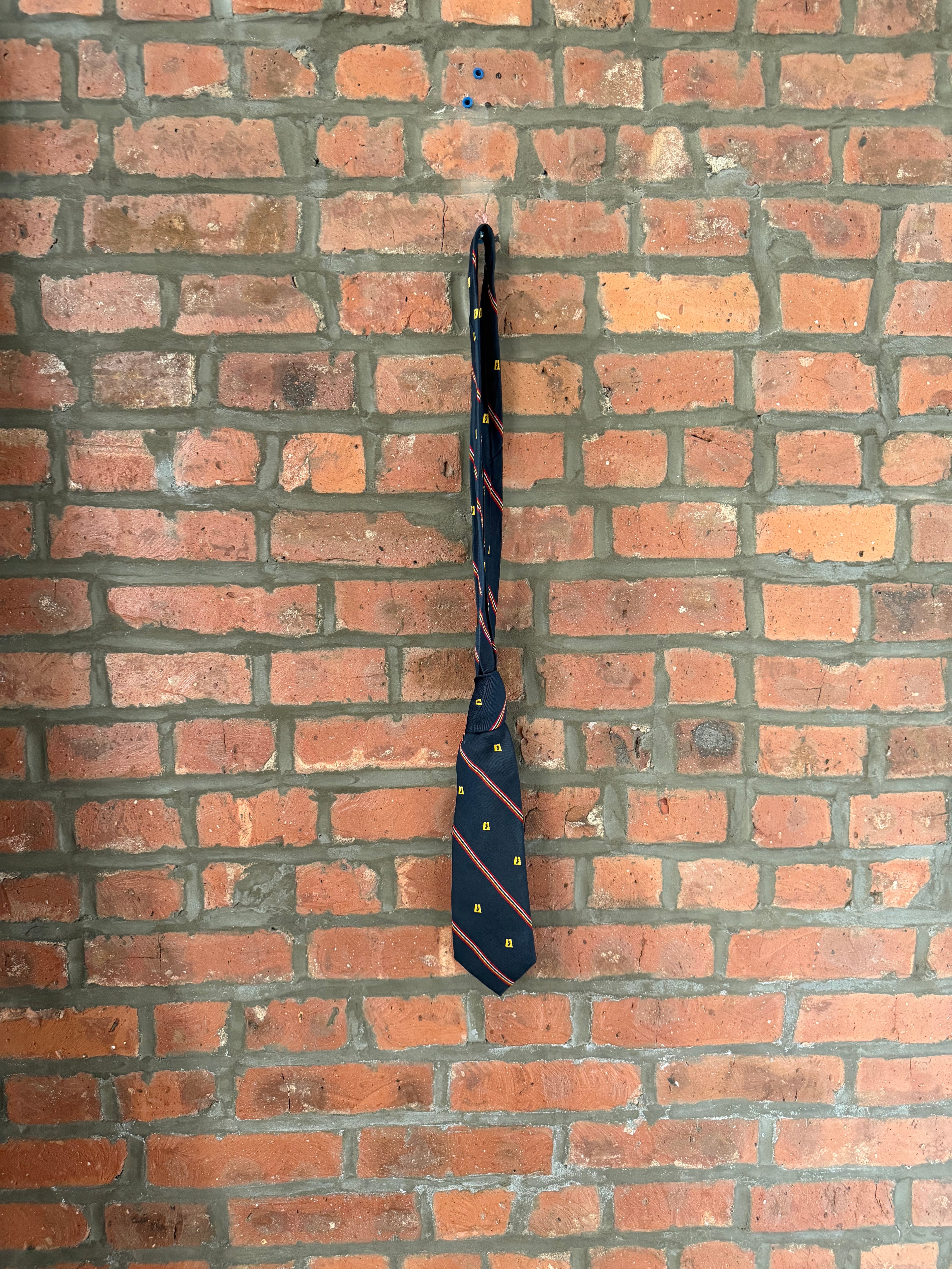 Tie 01