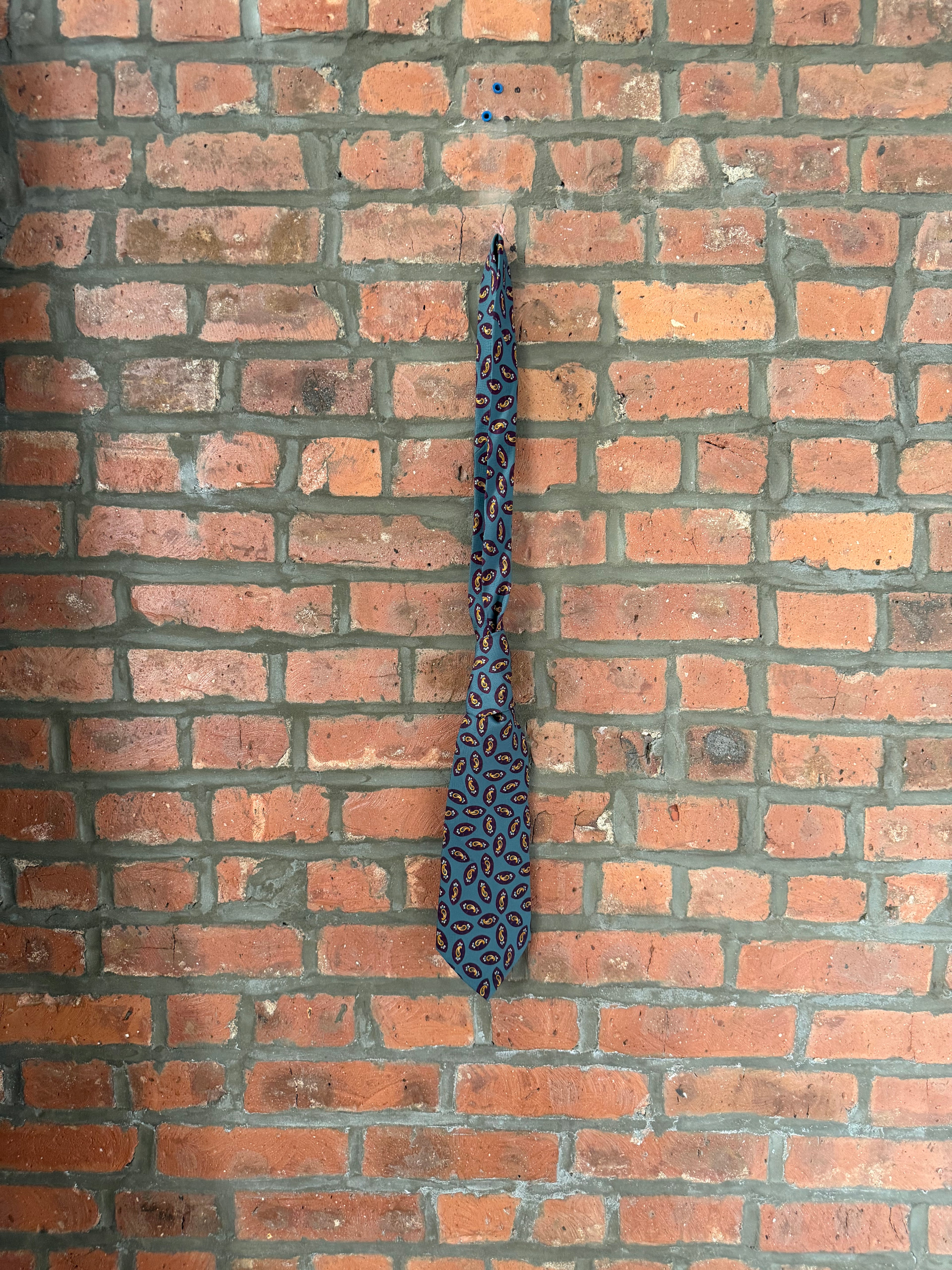 Tie 02